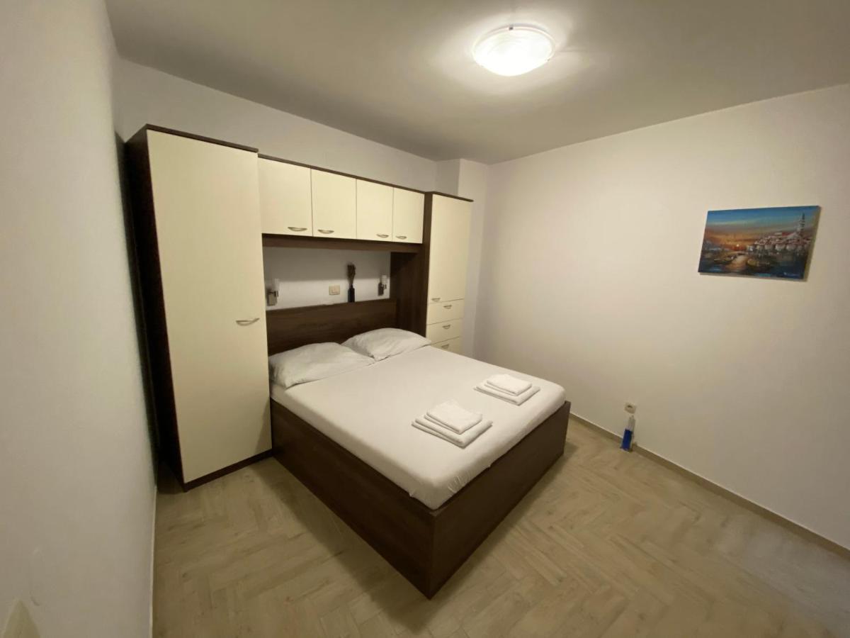 Apartments Nautica Novi Vinodolski Esterno foto